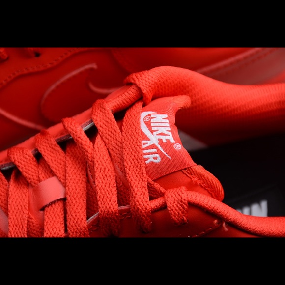 nike air force solar red